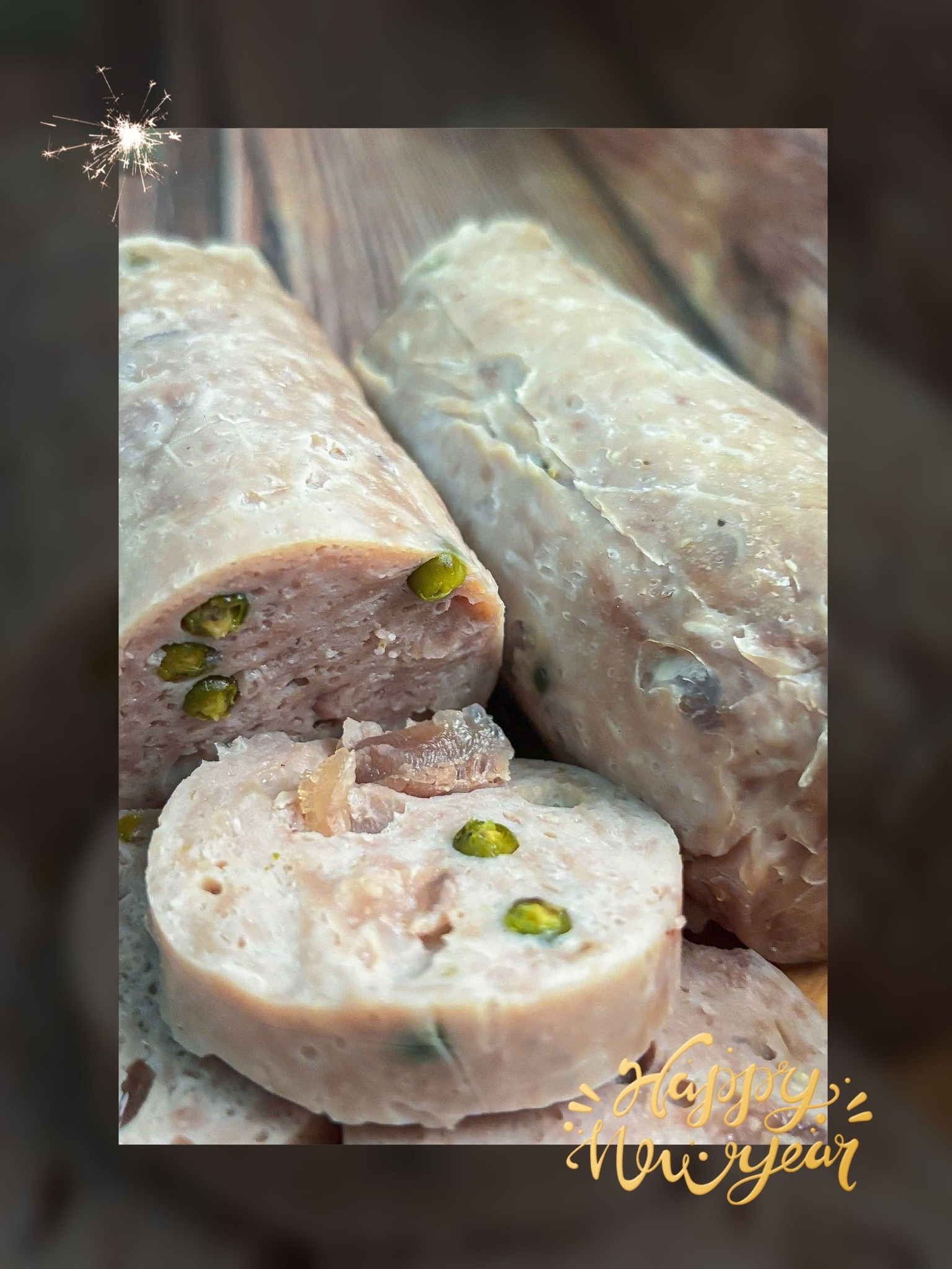 Chả lụa gân hột tiêu xanh 200gr mang đến hương vị thơm ngon khó cưỡng